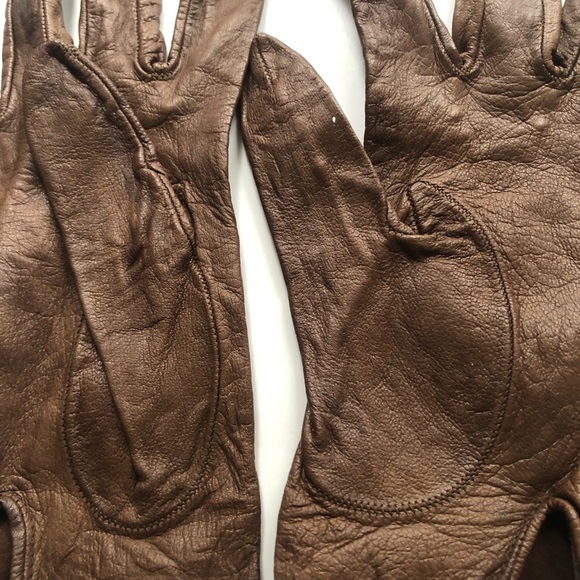 Dark Brown Leather Gloves with Vintage Texture and Wrist-Length Design - Picture 3 of 6